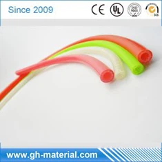 着色された高温食品グレードのシリコーンゴム編組チューブホース